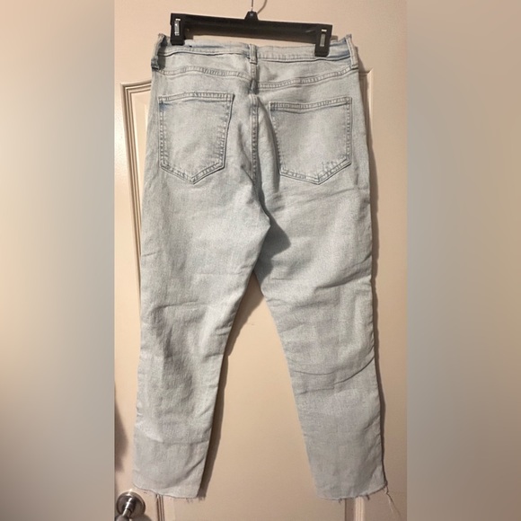 GAP High Rise Slim Light Naples No tags, but never worn. - Picture 7 of 9